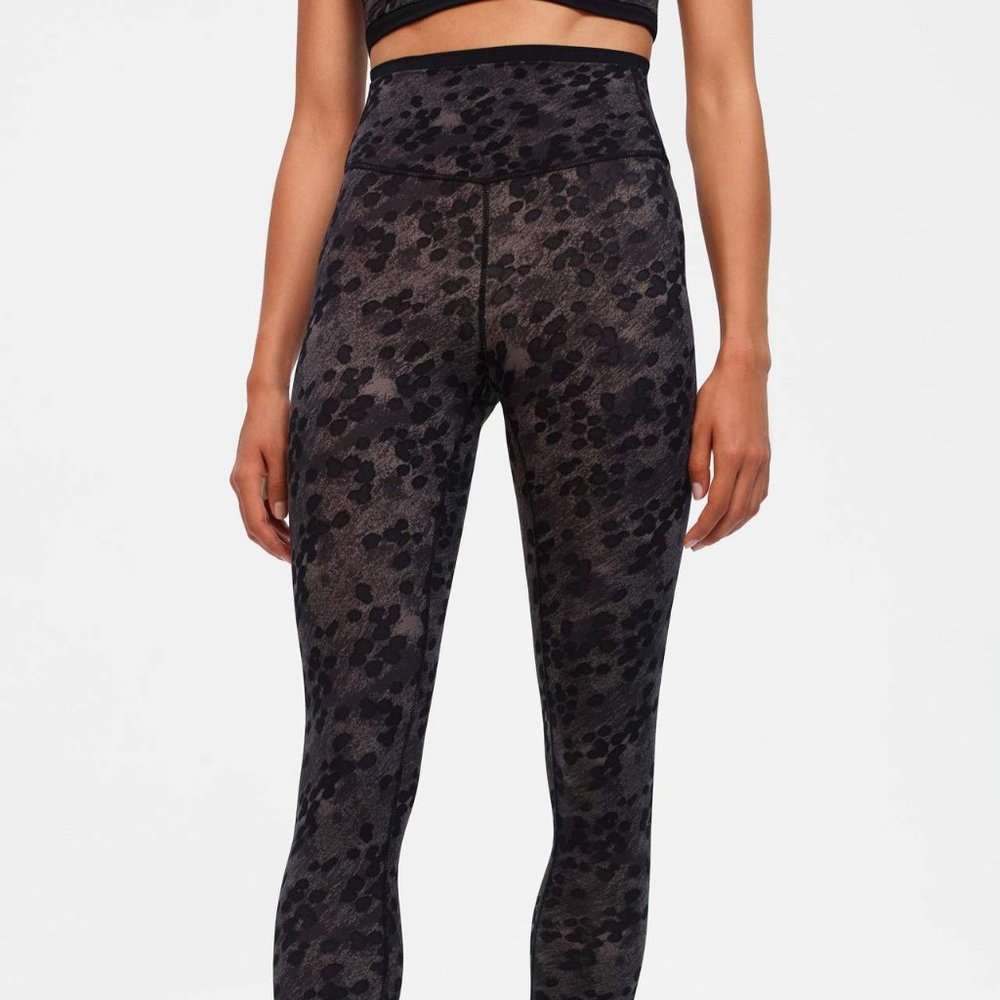 NWT DUAL WAISTBAND AIRWEIGHT Black Leopard Legging